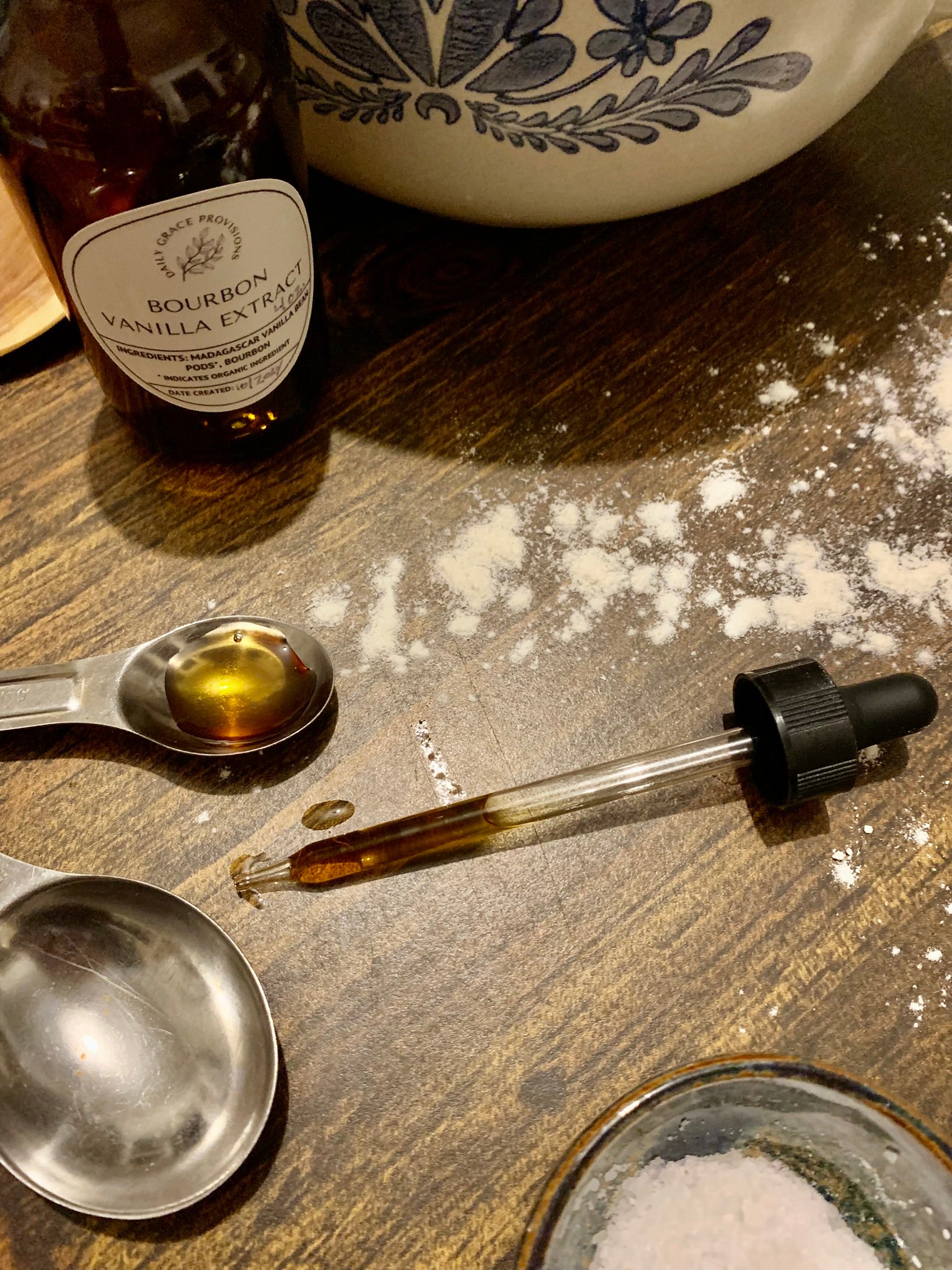 Bourbon Vanilla Extract - Daily Grace Provisions LLC